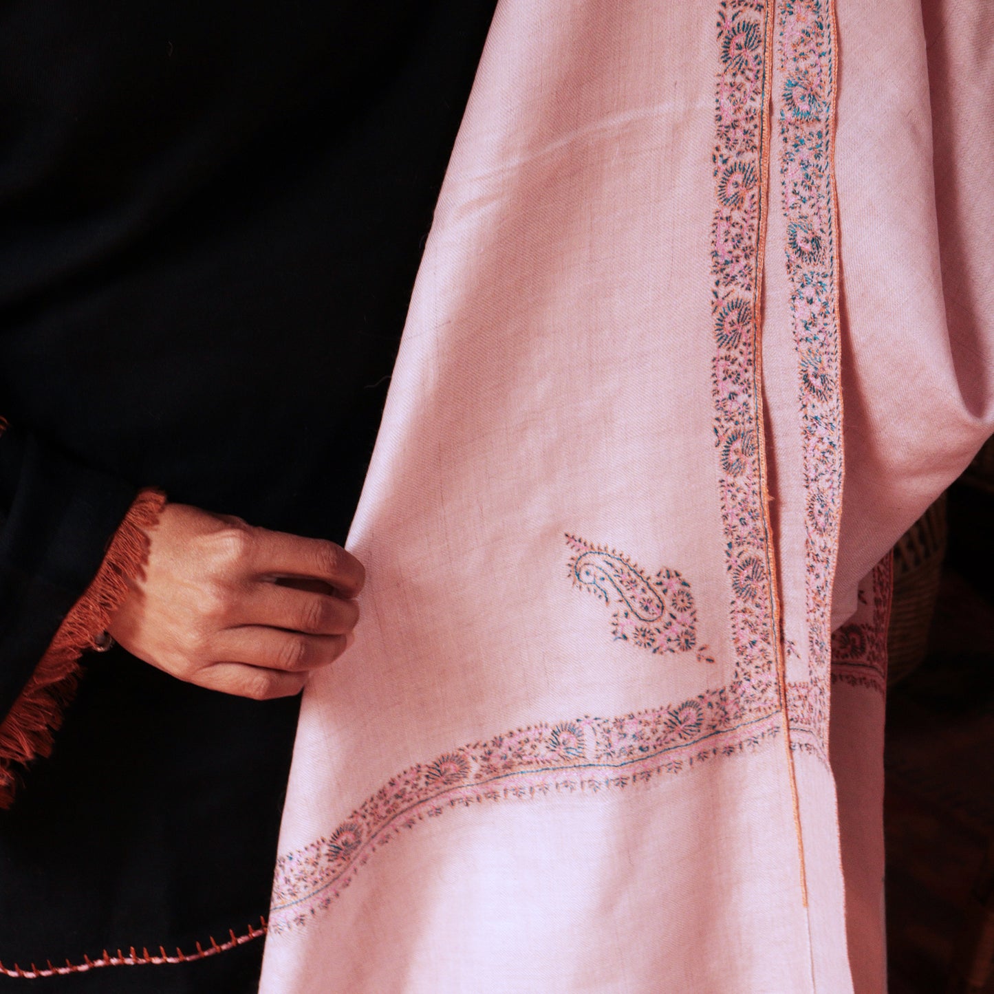 Minimalist Pashmina