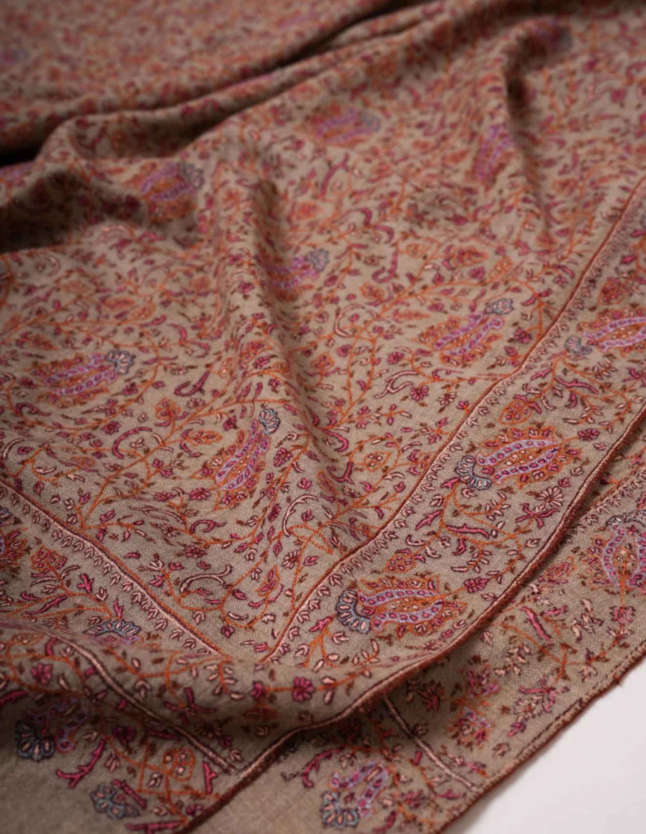 Hand Embroidered Sozni - Pashmina Shawl