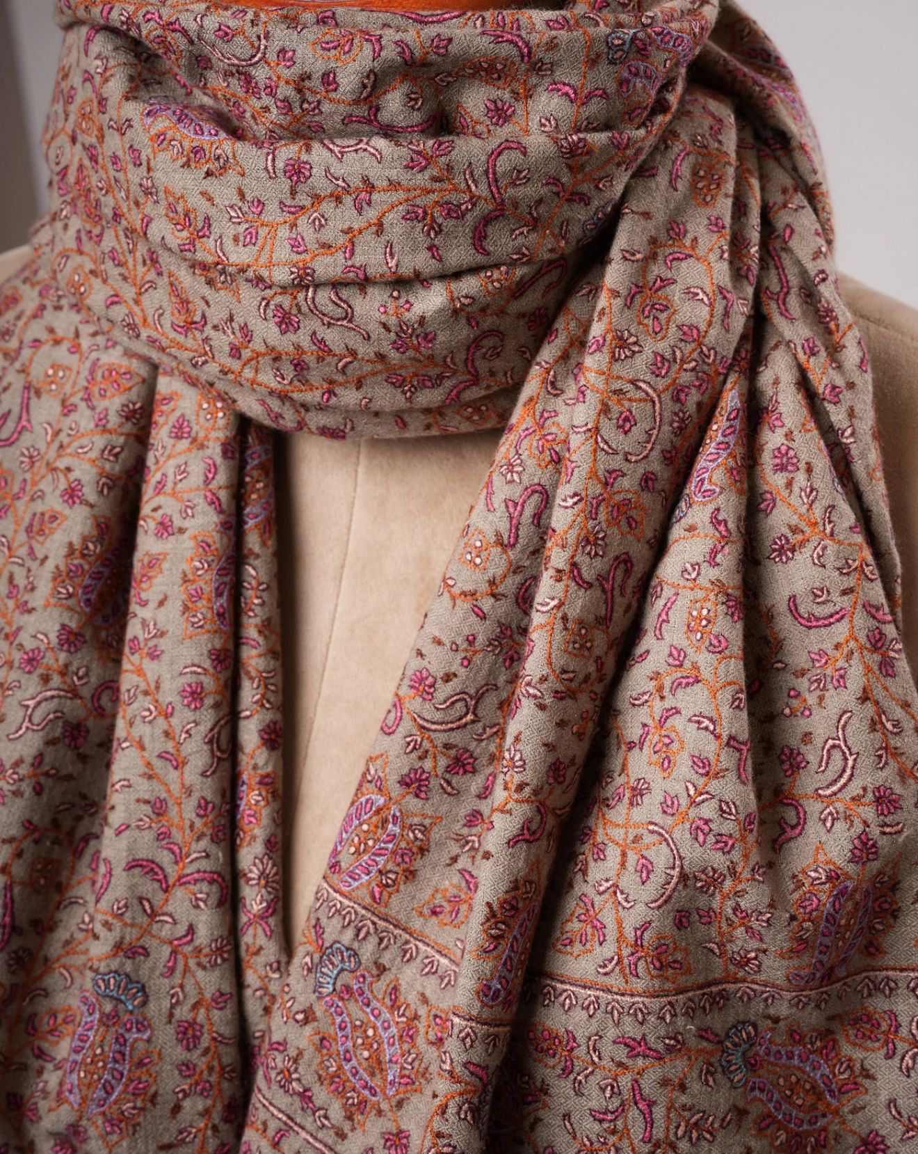 Hand Embroidered Sozni - Pashmina Shawl